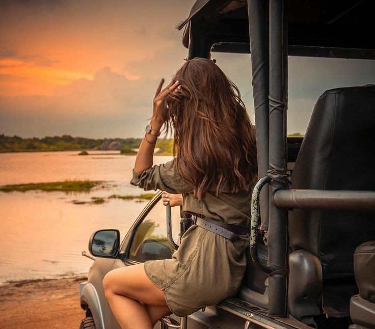 Safari jeep tour in Yala National Park